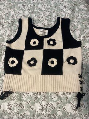 INDUSTRY Black & Cream Crochet Flower Knit Tank Top